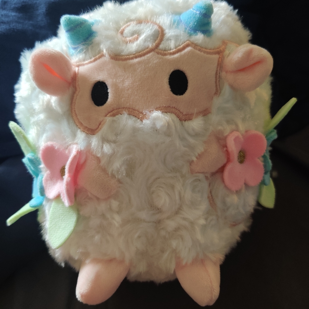 Cute Sheep stuffy